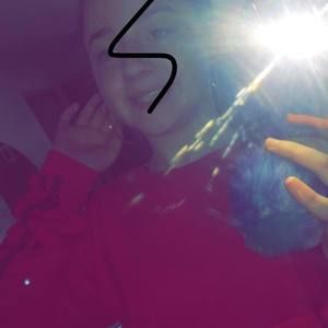 Meet your Posher, Crystal